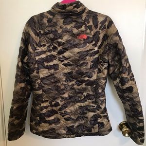 Th North Face jacket